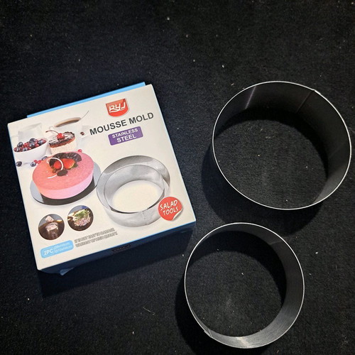 Mousse molds for cakes and more set of 2 pieces new