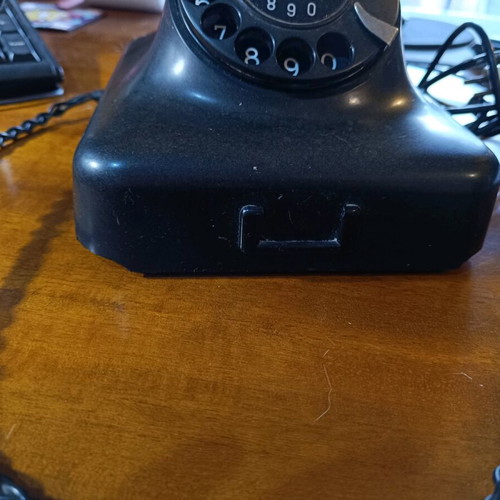 Siemens vintage bakelite telephone device used, authentic