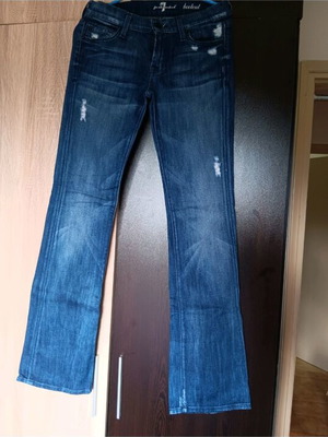 Jean 7 For All Mankind bell-bottom No26 like new