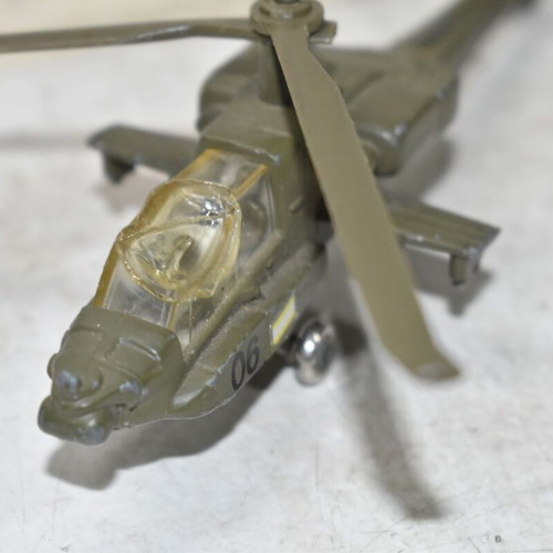 ERTL AH-64 Apache Diecast Military Helicopter Model used