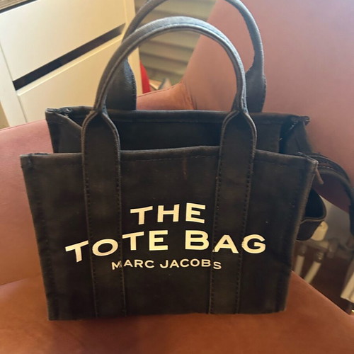 The Tote Bag Marc Jacobs women's bag used, small size, black