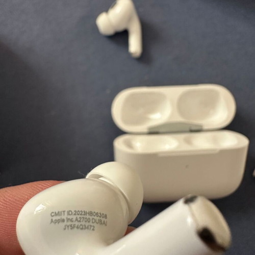 Apple AirPods Pro new, 1st and 2nd generation