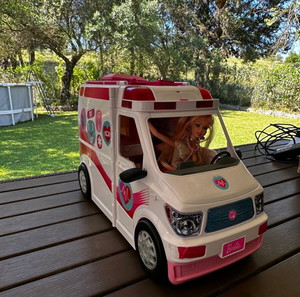 Barbie Ambulance Medical Playset – Fully Equipped! Barbie not included