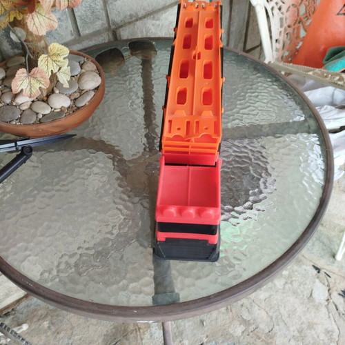 Mattel Hot Wheels Truck Garage 6 Levels like new