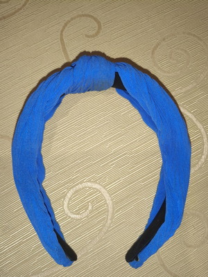 Stradivarius blue hairband used