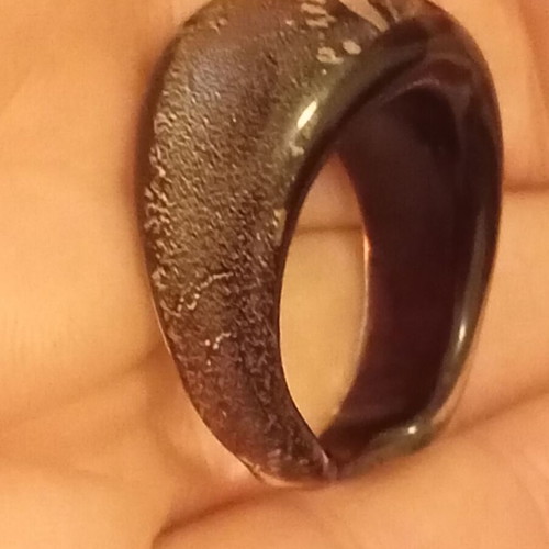 Glass ring like new, black and white