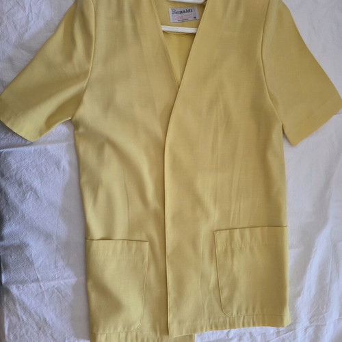 Renaldi Fashion women's summer blazer light yellow like new