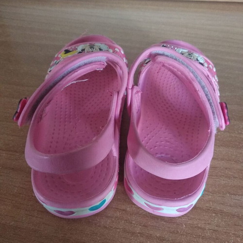 Summer shoes used, size 22, Adidas and Minnie for girls