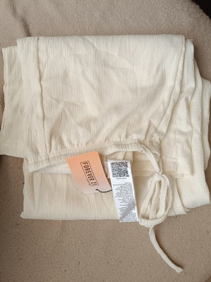 Pants airy cream XS new with tags, cool fabric