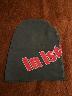Unisex beanie used red and green