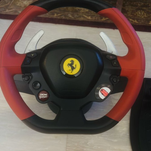Thrustmaster Ferrari 458 Spider Racing Wheel for Xbox like new