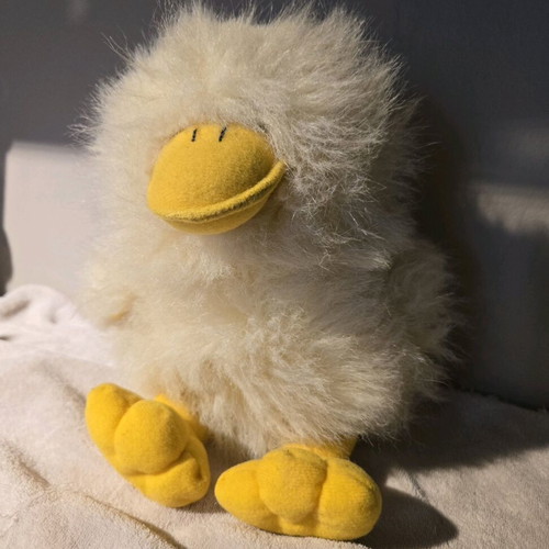 Plush duck like new