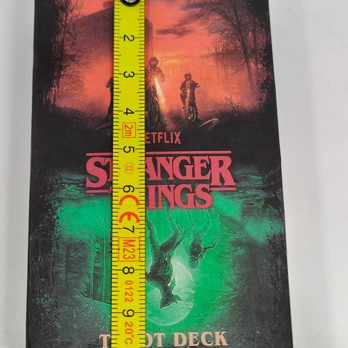 Stranger Things Tarot Deck like new, 78 cards official edition