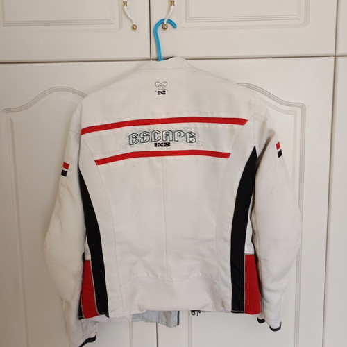 Motorcycle jacket IXS small used, waterproof with protectors