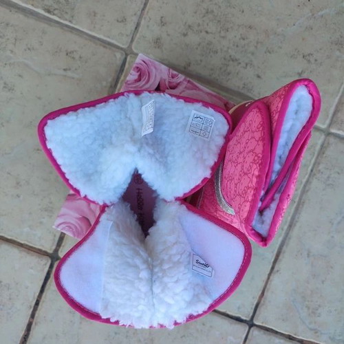 Lelli Kelly Hello Kitty Snow Boots size 26.5 new, pink