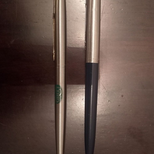 Parker pens like new, set of two