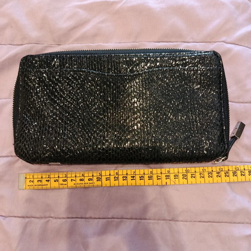 Leather wallet like new, black