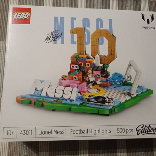 Lego Editions Messi, Mbappe, Ronaldo, Vini Jr new condition