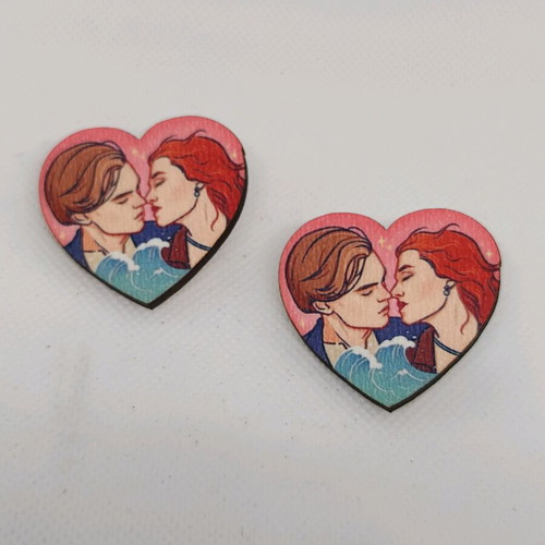 Titanic wooden earrings like new, multicolor, 4 cm