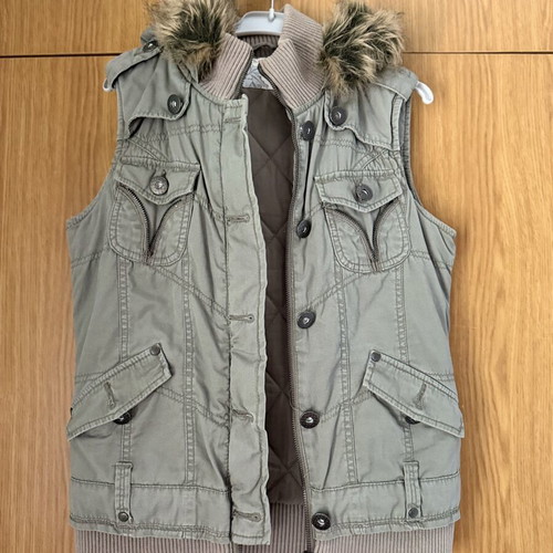 Kenvelo vest new, size S, beige and green