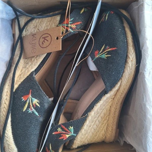 Kilye Crazy Espadrilles size 38 like new, narrow fit
