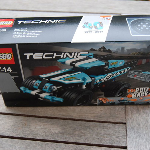 Lego Technic 42059 stunt truck used with pull back mechanism