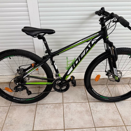 Ideal Freeder 27.5 like new men's mountain bike with Shimano disc brakes