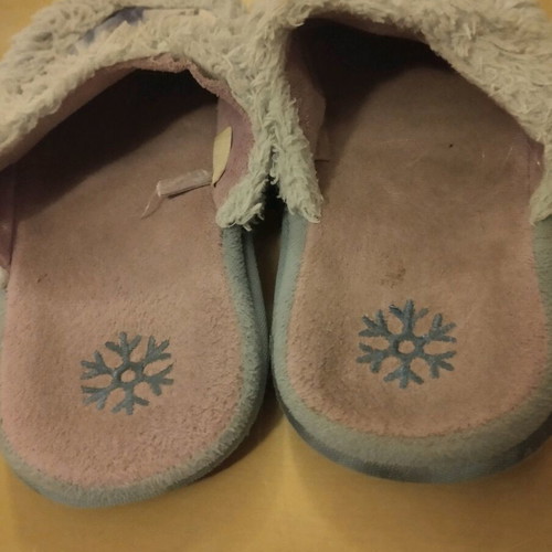 Frozen Parex slippers like new, size 30-31, winter indoor