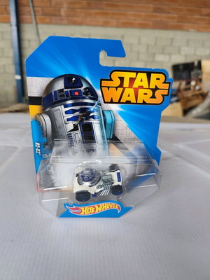 Hot Wheels Star Wars R2-D2 diecast collectible new
