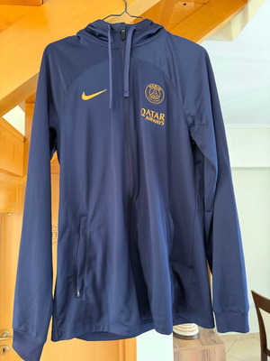 Paris Saint Germain set in very good condition