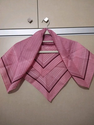 Scarf handkerchief 65×65 cm like new, pink
