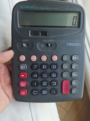 Truly 819 12-digit solar and battery calculator like new