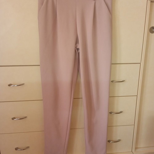 Pants set like new, sizes M and L, blue and pink