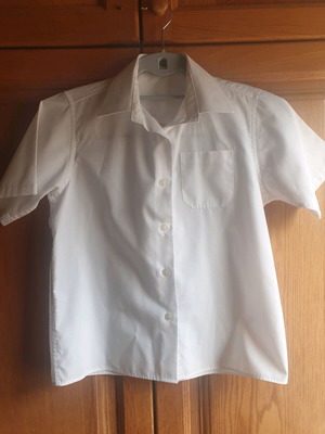 Marks & Spencer White Short Sleeve Shirt Like New for 9-10 Years