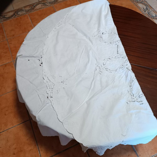 Handmade white embroidered round tablecloth like new