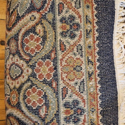 Wool rug like new