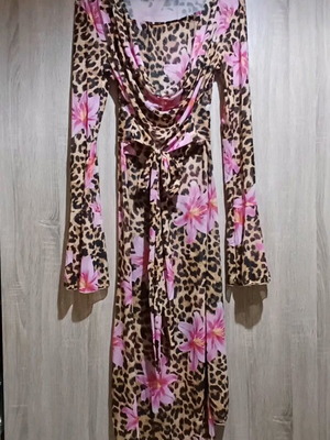 Shein beachwear set floral with animal print and draped neck, new, size L