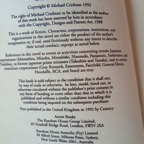 Rising Sun by Michael Crichton like new