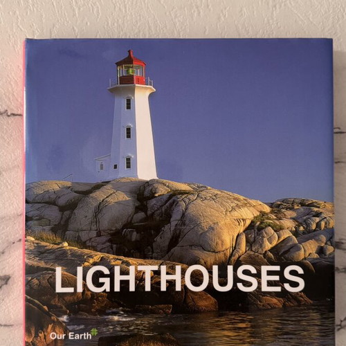 Lighthouses book new, English