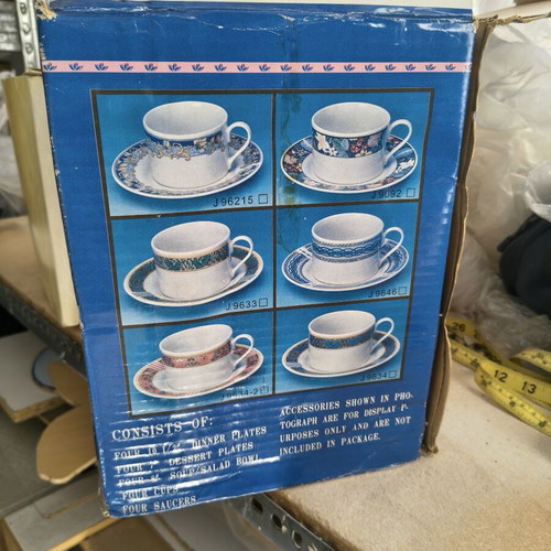 Porcelain dinner and coffee set, 20 pieces, giftset