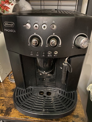 De'Longhi Magnifica Αυτόματη μηχανή espresso σαν καινούργιο