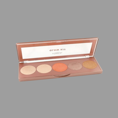 L'Oréal Highlighting Palette Glow Kit with broken and crushed highlighter
