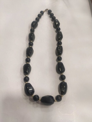 Κολιέ μαύρο νέο