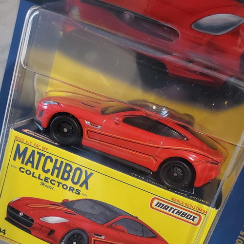 Matchbox Premium Jaguar F-Type Coupe new, sealed