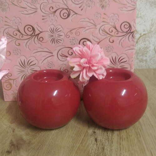 Set of two ceramic candlesticks like new, brick coral color