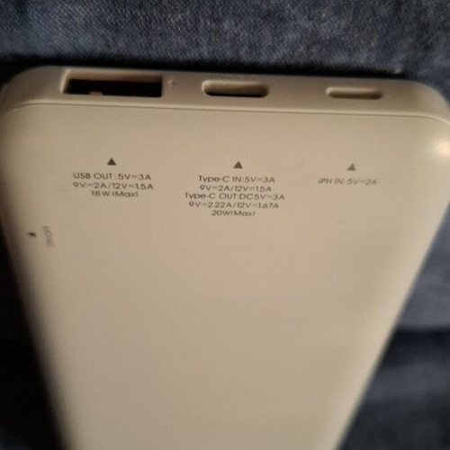 Power bank 10,000 like new with percentage display