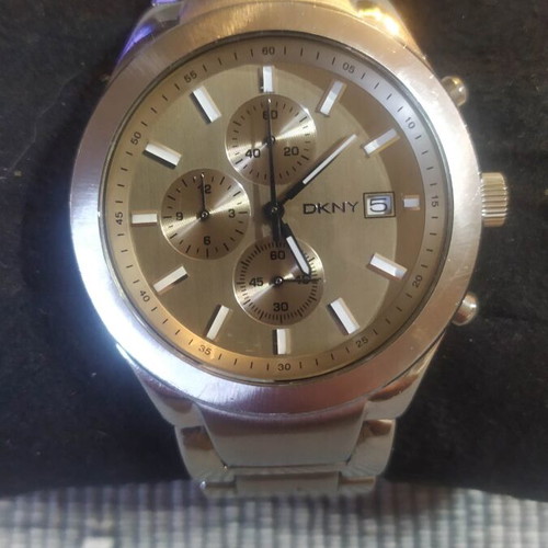 DKNY NY1257 men's wristwatch like new, stainless steel, chronograph