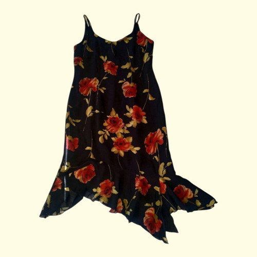 Asymmetric dress Lola size XL black and red like new