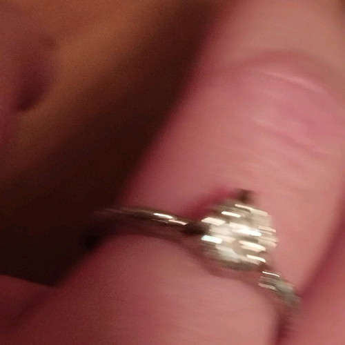 Solitaire ring up to 17mm in like new condition, silver