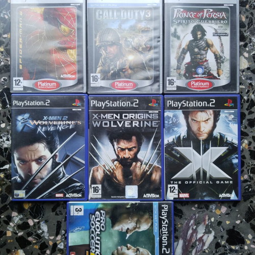 PlayStation 2 CD cases like new without CDs